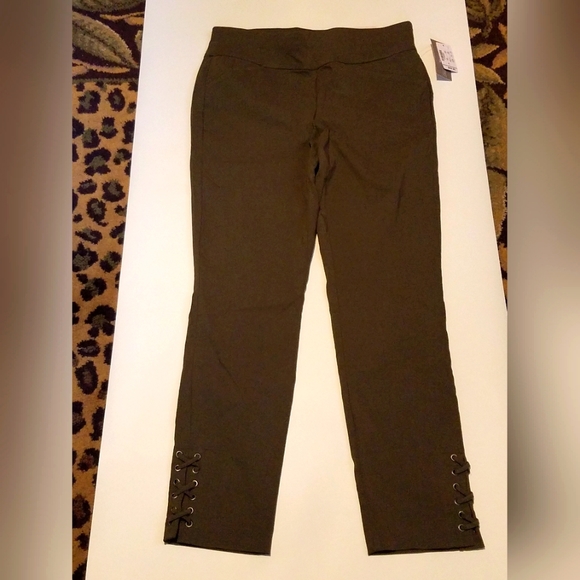 NWT Christopher & Banks Signature Slimming Pants, Size 6 - Picture 1 of 11
